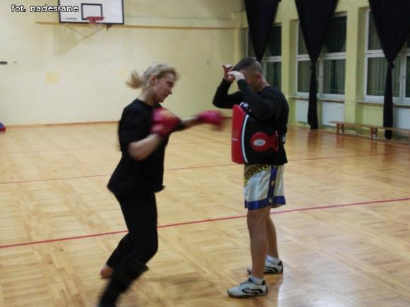 Alex Kutno zaprasza dziewczyny na treningi