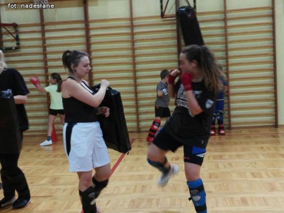 Alex Kutno zaprasza dziewczyny na treningi