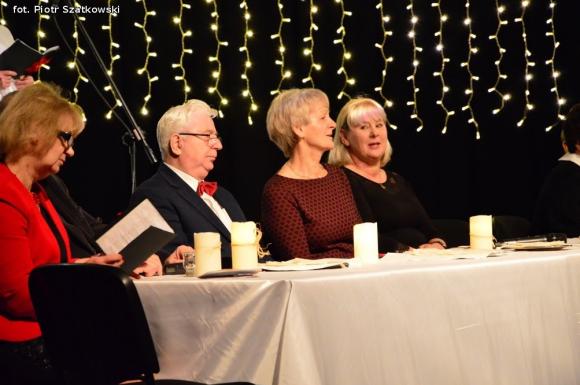 Znak przyjaźni i pojednania w UTW