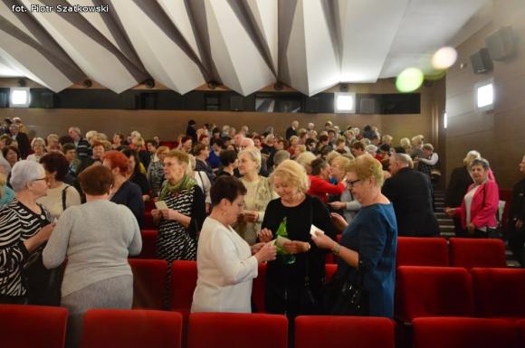 Znak przyjaźni i pojednania w UTW