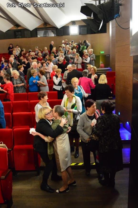 Znak przyjaźni i pojednania w UTW