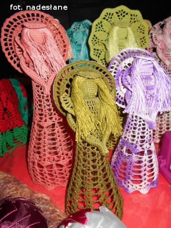 Jutro w Dworku Modrzewiowym Kiermasz Świąteczny