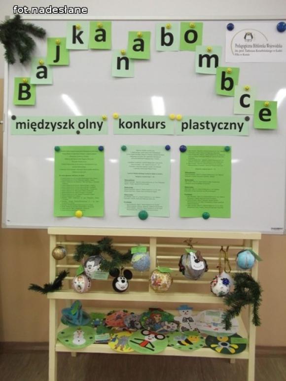 Bajkowe bombki w Bibliotece Pedagogicznej