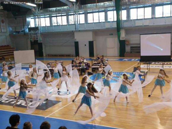 Dziś niebo się otwiera - przedstawienie jasełkowe w Dziewiątce