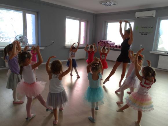 Oferta zajęć tanecznych i fitnessowych Studia Tańca Alibi