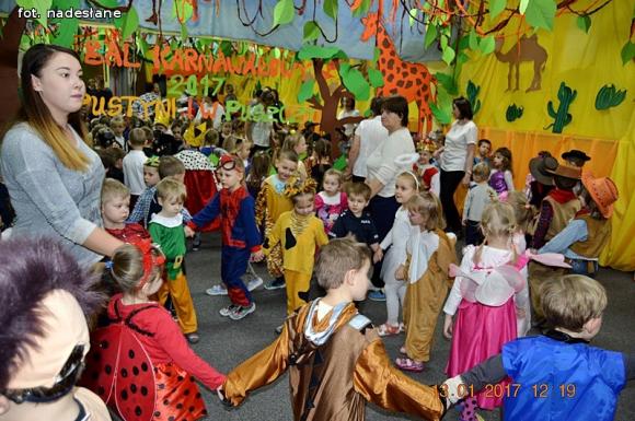 Przedszkolaki bawiły się na balu W pustyni i puszczy