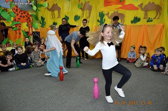 Przedszkolaki bawiły się na balu W pustyni i puszczy