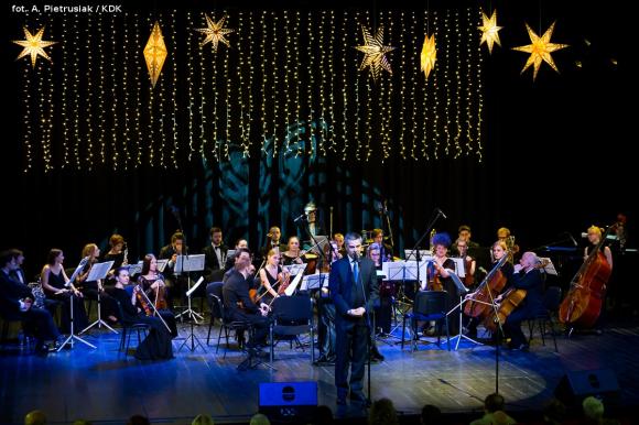 Początek jubileuszowego roku w domu kultury pod magiczną i pełną humoru batutą