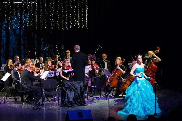 Początek jubileuszowego roku w domu kultury pod magiczną i pełną humoru batutą