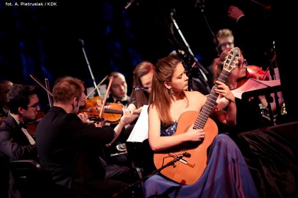 Początek jubileuszowego roku w domu kultury pod magiczną i pełną humoru batutą