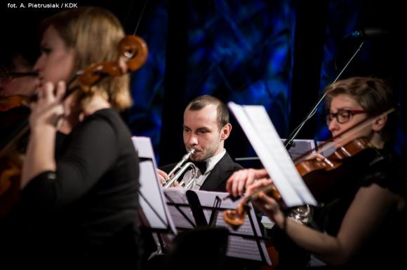 Początek jubileuszowego roku w domu kultury pod magiczną i pełną humoru batutą