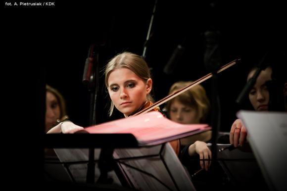 Początek jubileuszowego roku w domu kultury pod magiczną i pełną humoru batutą