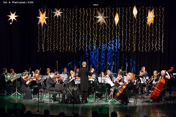 Początek jubileuszowego roku w domu kultury pod magiczną i pełną humoru batutą