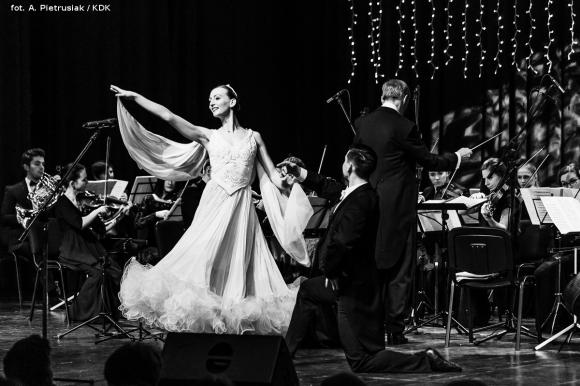 Początek jubileuszowego roku w domu kultury pod magiczną i pełną humoru batutą