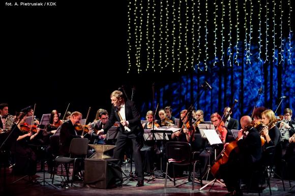 Początek jubileuszowego roku w domu kultury pod magiczną i pełną humoru batutą