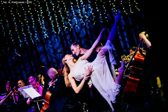 Początek jubileuszowego roku w domu kultury pod magiczną i pełną humoru batutą