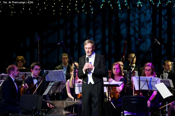 Początek jubileuszowego roku w domu kultury pod magiczną i pełną humoru batutą