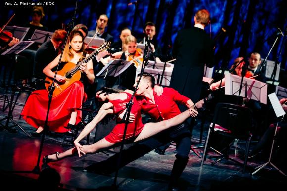 Początek jubileuszowego roku w domu kultury pod magiczną i pełną humoru batutą