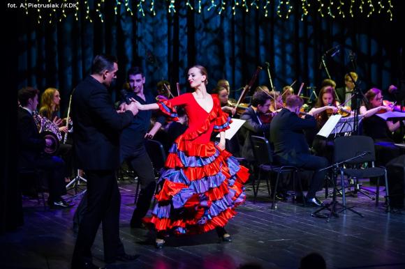 Początek jubileuszowego roku w domu kultury pod magiczną i pełną humoru batutą