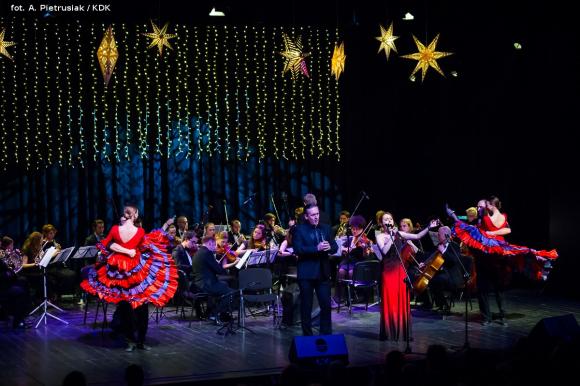 Początek jubileuszowego roku w domu kultury pod magiczną i pełną humoru batutą