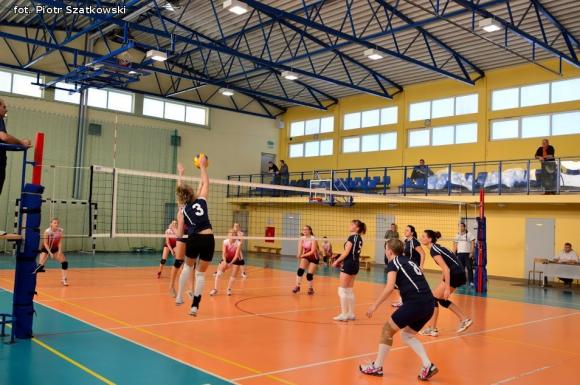 Kutnowska Amatorska Liga Siatkówki. Dziewczyny z Łęczyca Team liderem