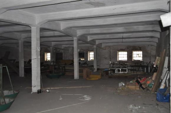 Świadek czasu, światło prawdy/Było i nie minie. Koszary na Bema