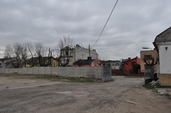 Świadek czasu, światło prawdy/Było i nie minie. Koszary na Bema