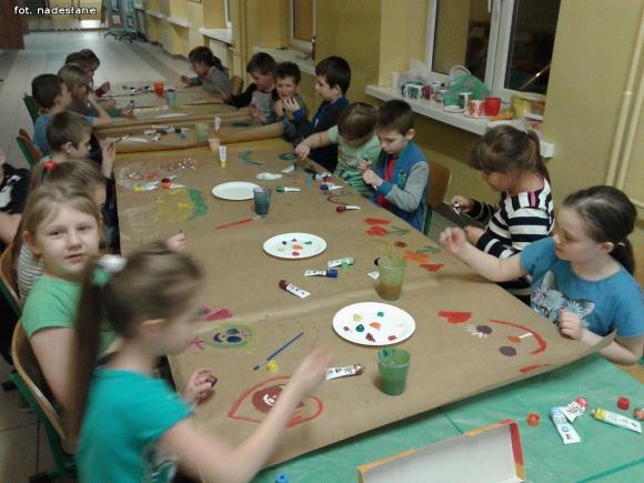 Nocne gry i zabawy uczniów w Szkole Podstawowej Nr 6