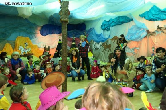 Bal karnawałowy Na dzikim zachodzie