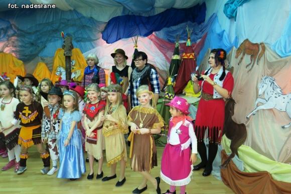 Bal karnawałowy Na dzikim zachodzie