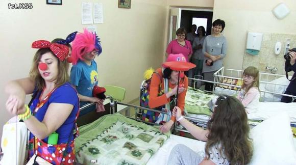 Dr Clown w szpitalu w najbliższą sobotę. Nie ma nic piękniejszego niż, pobudzać chorych do śmiechu