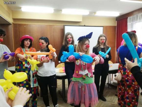 Dr Clown w szpitalu w najbliższą sobotę. Nie ma nic piękniejszego niż, pobudzać chorych do śmiechu