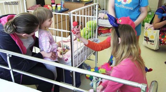 Dr Clown w szpitalu w najbliższą sobotę. Nie ma nic piękniejszego niż, pobudzać chorych do śmiechu