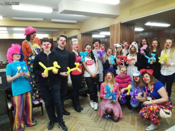 Dr Clown w szpitalu w najbliższą sobotę. Nie ma nic piękniejszego niż, pobudzać chorych do śmiechu