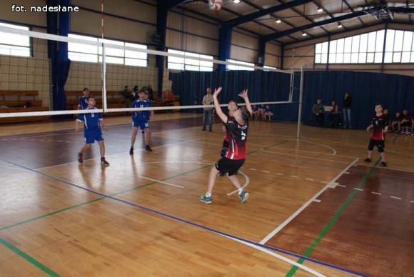 Mistrzostwa Powiatu w mini piłce siatkowej chłopców i dziewcząt