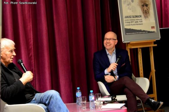 Zjawisko światowej kultury, niewinna dziewczynka z maską cynizmu czyli Janusz Głowacki w Kutnie