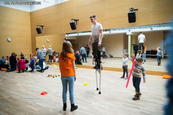 Wszystko wolno i cyrkowe figle