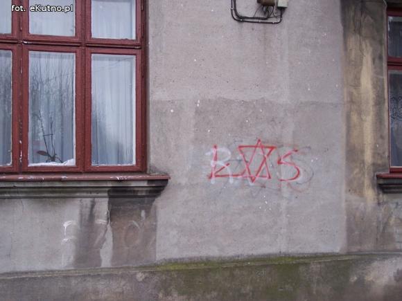 Miejskie obrazki. Po sobotnim melanżu?