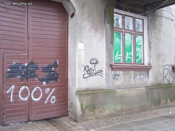 Miejskie obrazki. Po sobotnim melanżu?