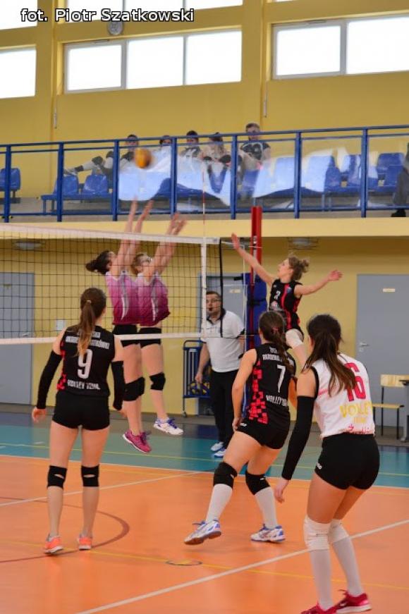 Siatkówka i dziewczyny - radość i sukces