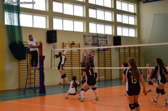 Siatkówka i dziewczyny - radość i sukces