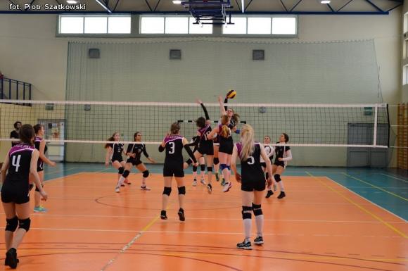 Siatkówka i dziewczyny - radość i sukces