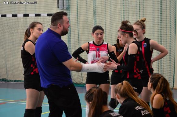 Siatkówka i dziewczyny - radość i sukces