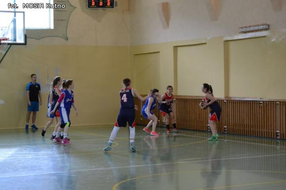 Koszykarki Kasprowicza najlepsze w powiecie