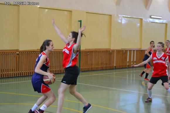 Koszykarki Kasprowicza najlepsze w powiecie