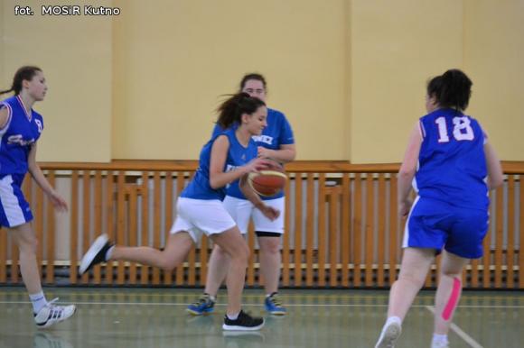 Koszykarki Kasprowicza najlepsze w powiecie