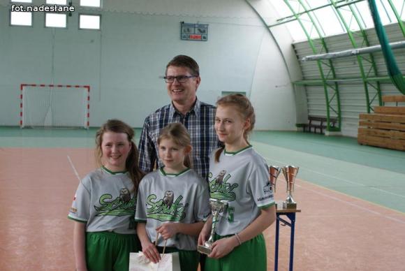 Softballistki z Kutna wygrały halowy turniej w Krośniewicach