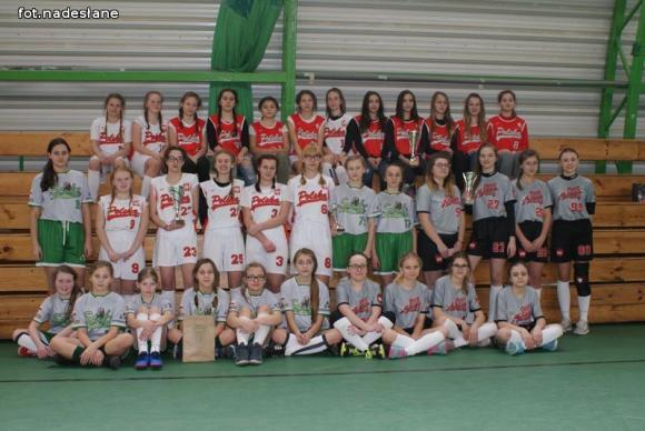 Softballistki z Kutna wygrały halowy turniej w Krośniewicach