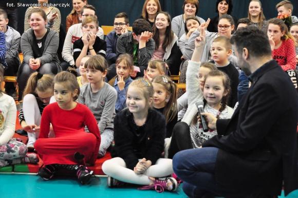 Niecodzienne spotkanie z Magdaleną Kumorek w Szkole Podstawowej nr 6