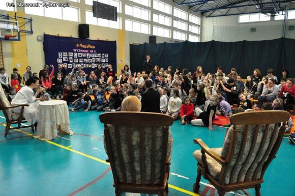 Niecodzienne spotkanie z Magdaleną Kumorek w Szkole Podstawowej nr 6